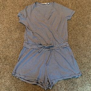 Vineyard vines romper